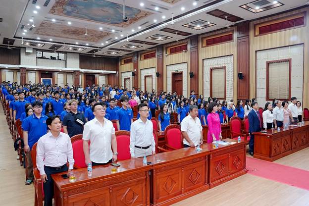 Lễ tổng kết năm học 2025-2026 và chào Tân sinh viên khóa 68(E-BBA18 và E-BDB8) của Viện Quản trị Kinh doanh